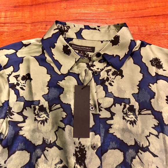 Banana Republic Floral Blouse - Picture 4 of 6